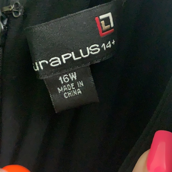 Prom dress - Picture 3 of 4